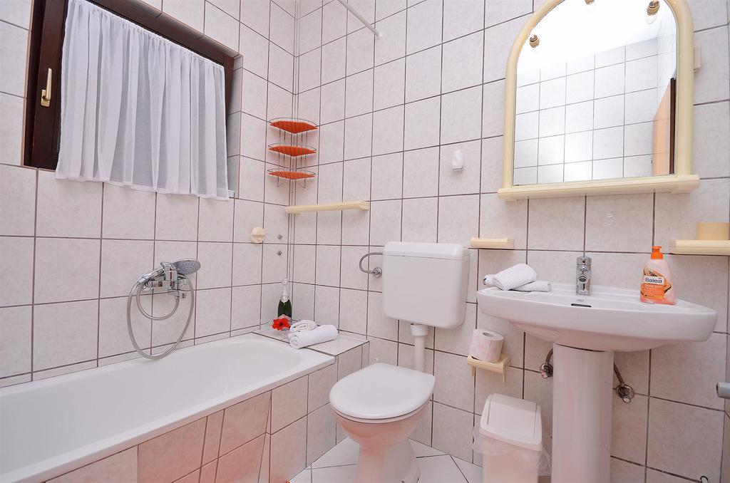 Apartment Tonkica Водице Екстер'єр фото